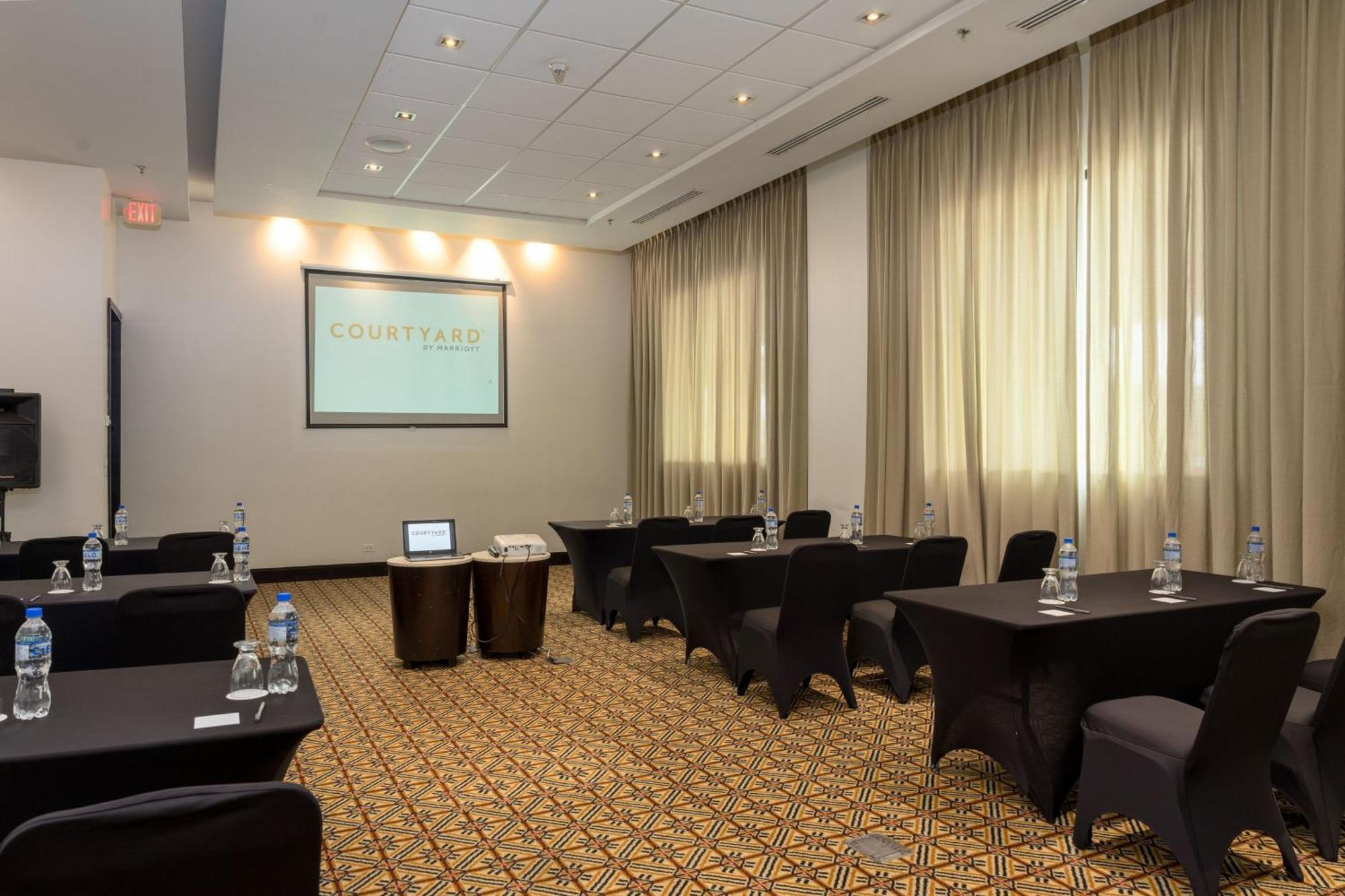 Courtyard By Marriott Panama Metromall Tocumen Exteriör bild