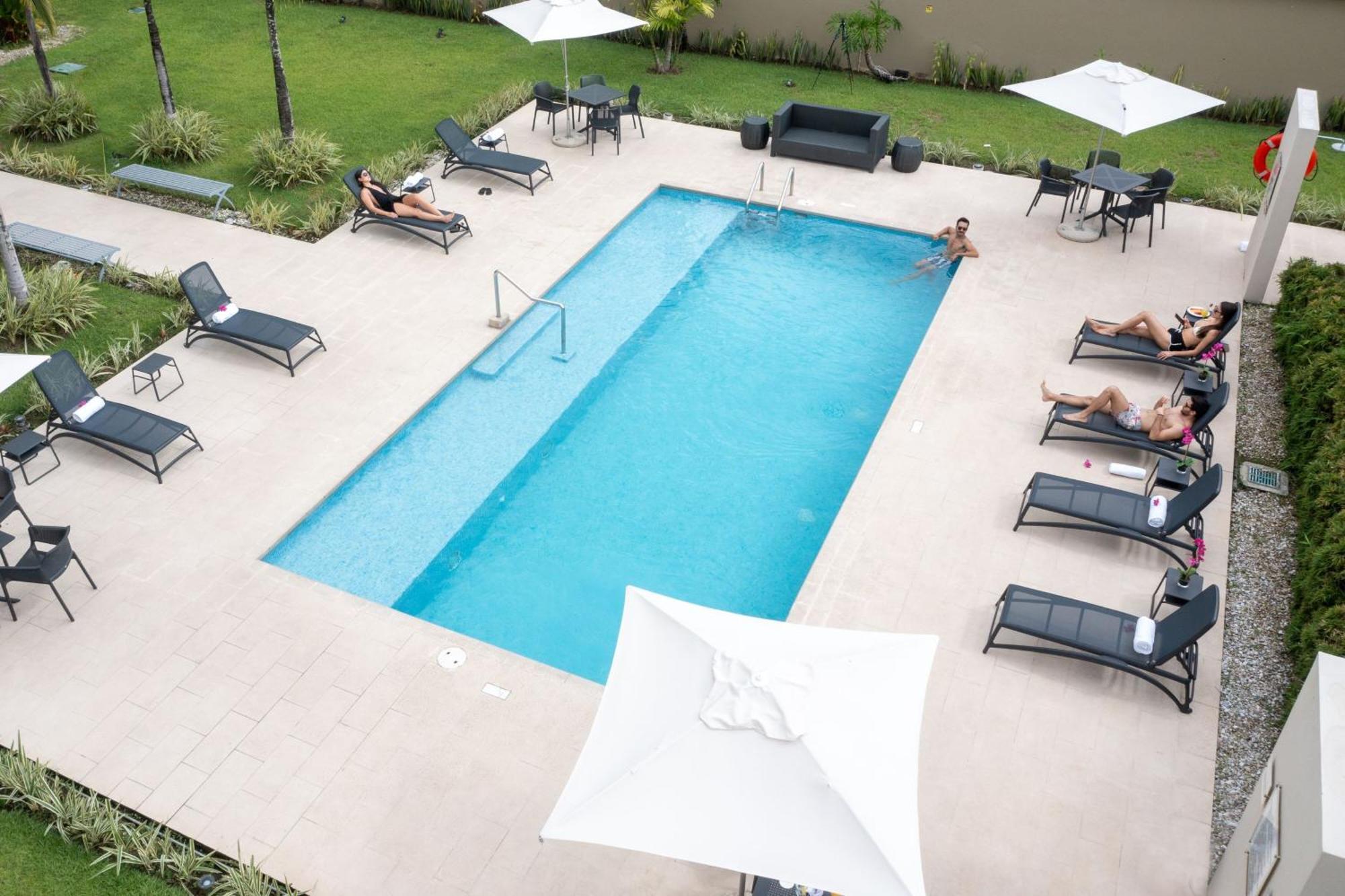 Courtyard By Marriott Panama Metromall Tocumen Exteriör bild