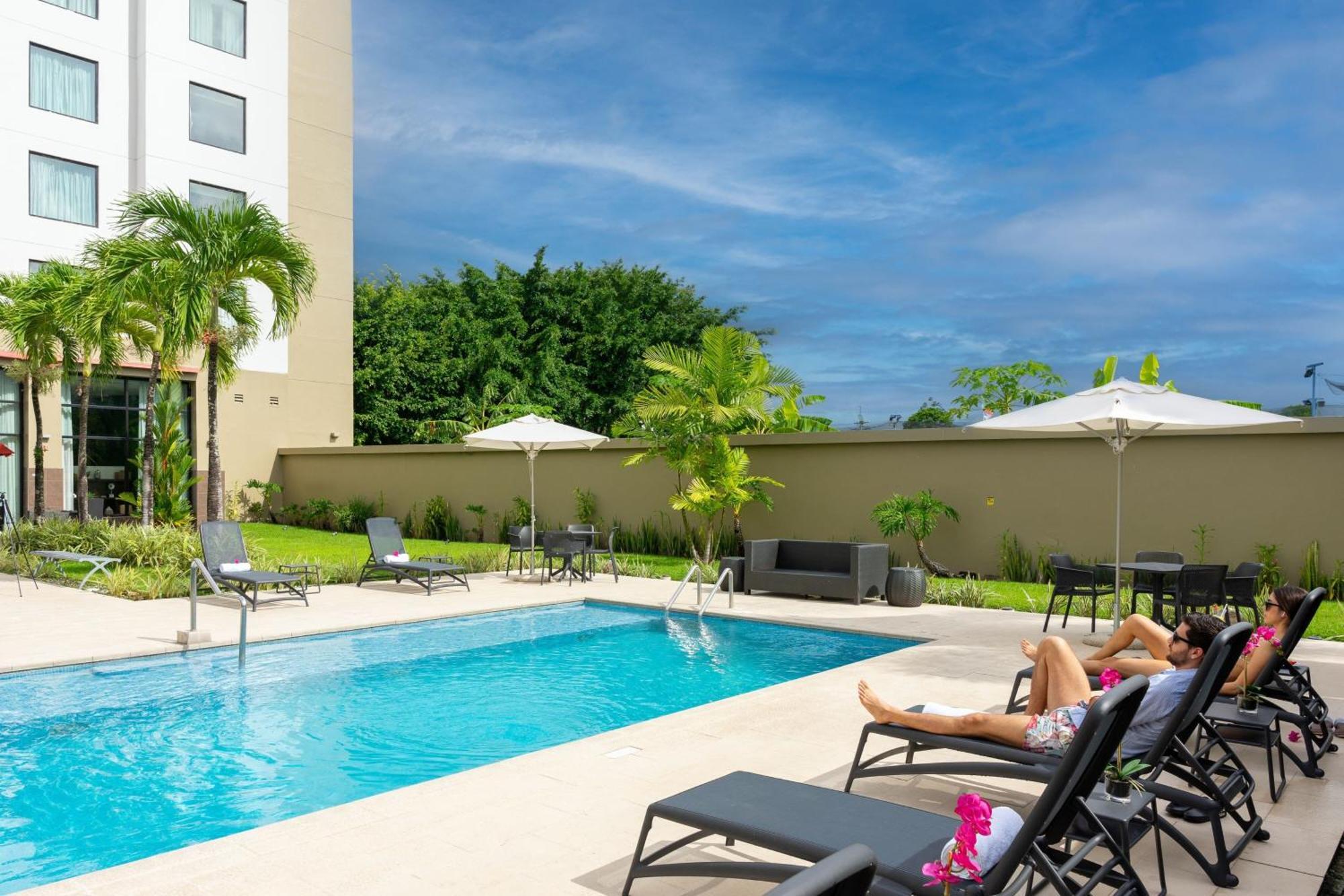 Courtyard By Marriott Panama Metromall Tocumen Exteriör bild