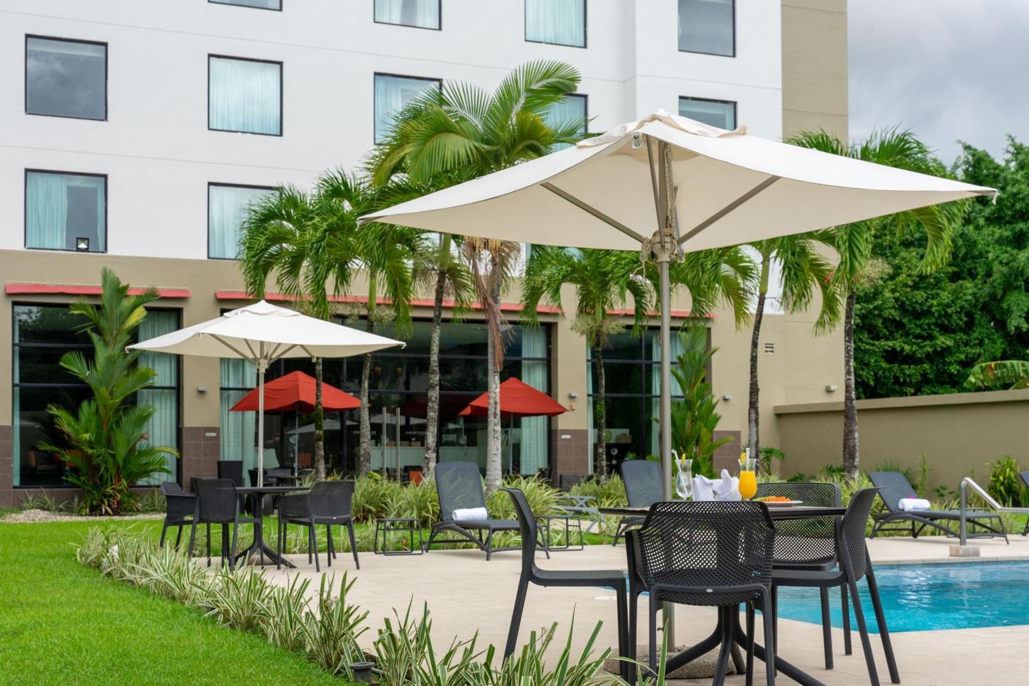 Courtyard By Marriott Panama Metromall Tocumen Exteriör bild