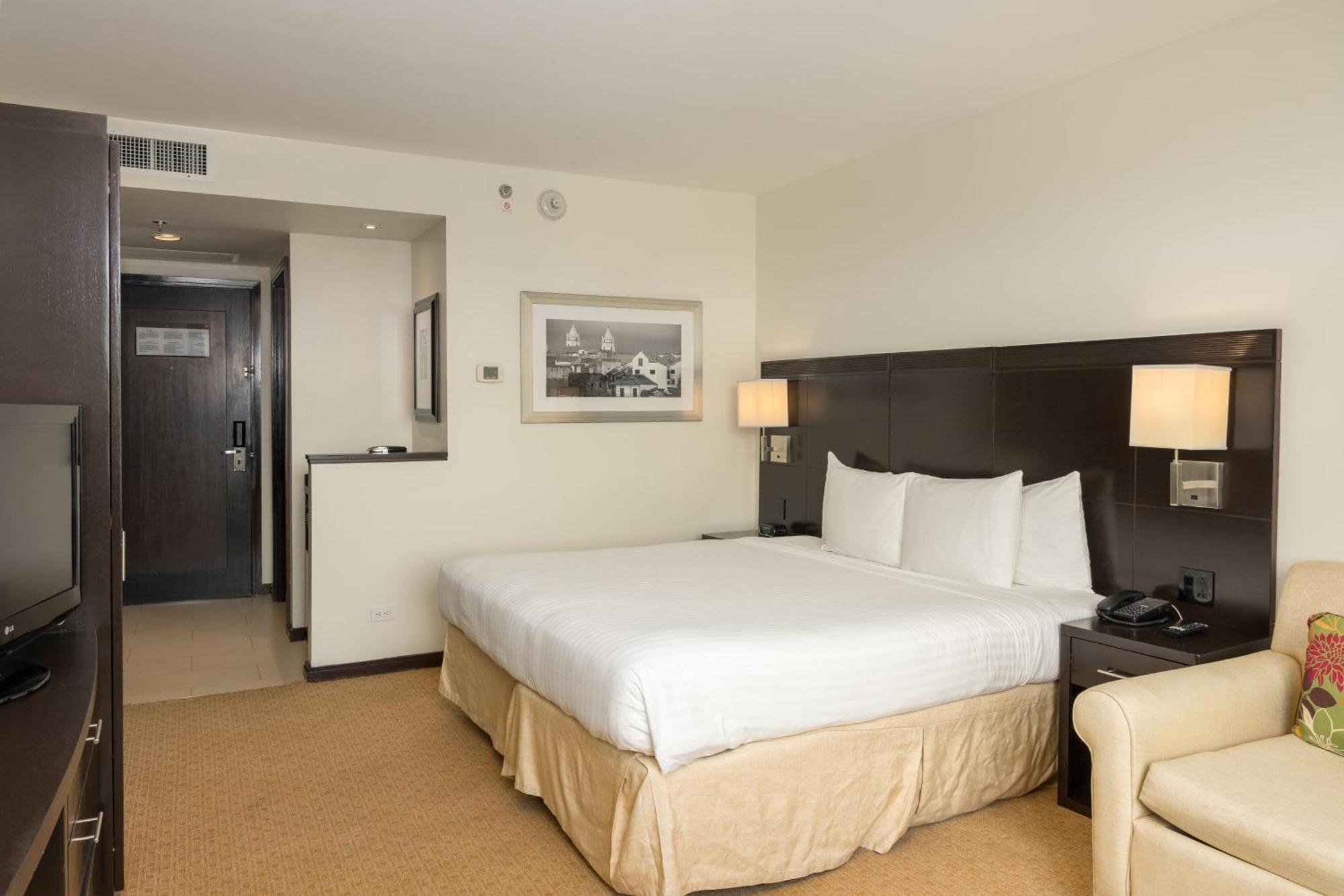 Courtyard By Marriott Panama Metromall Tocumen Exteriör bild