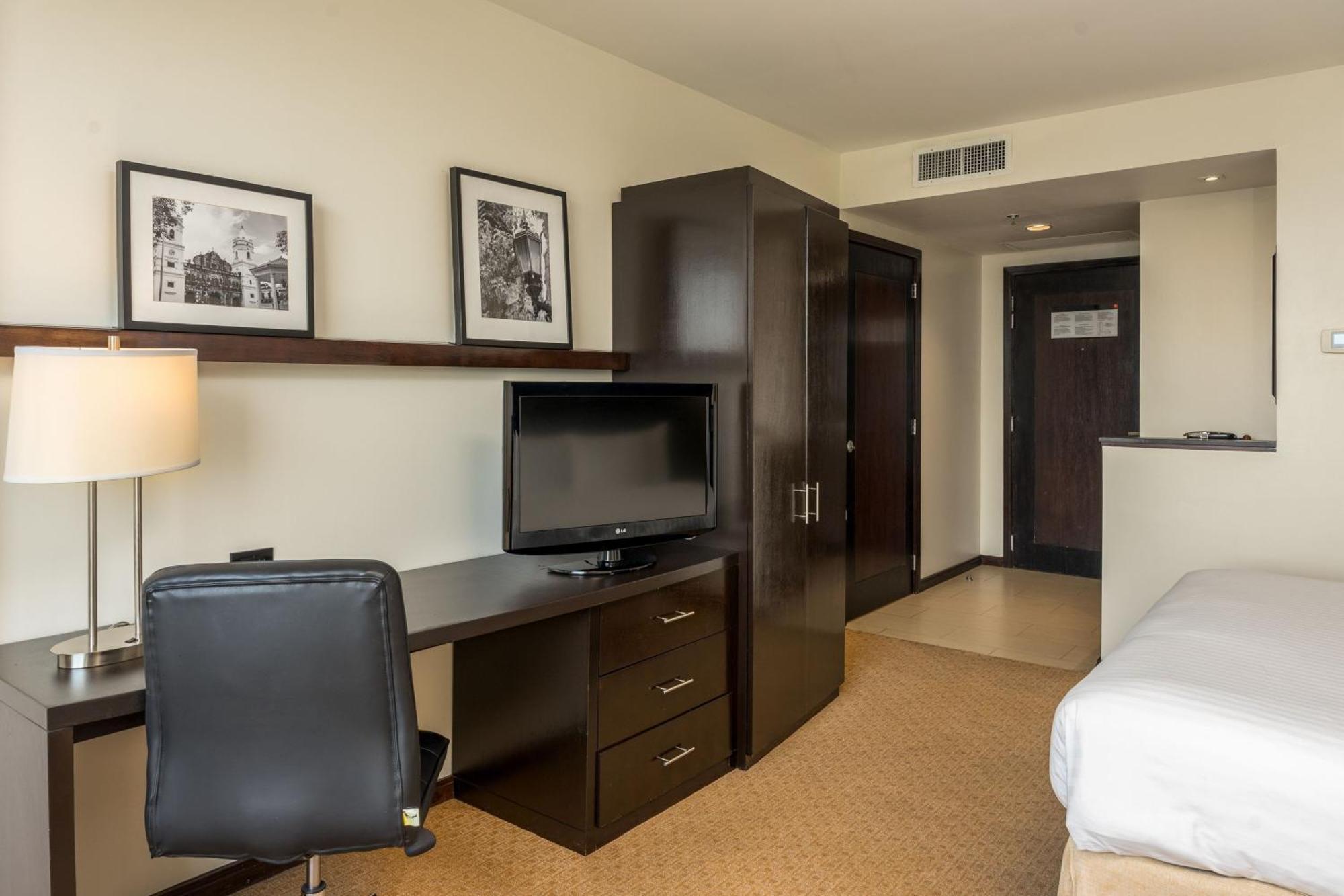 Courtyard By Marriott Panama Metromall Tocumen Exteriör bild