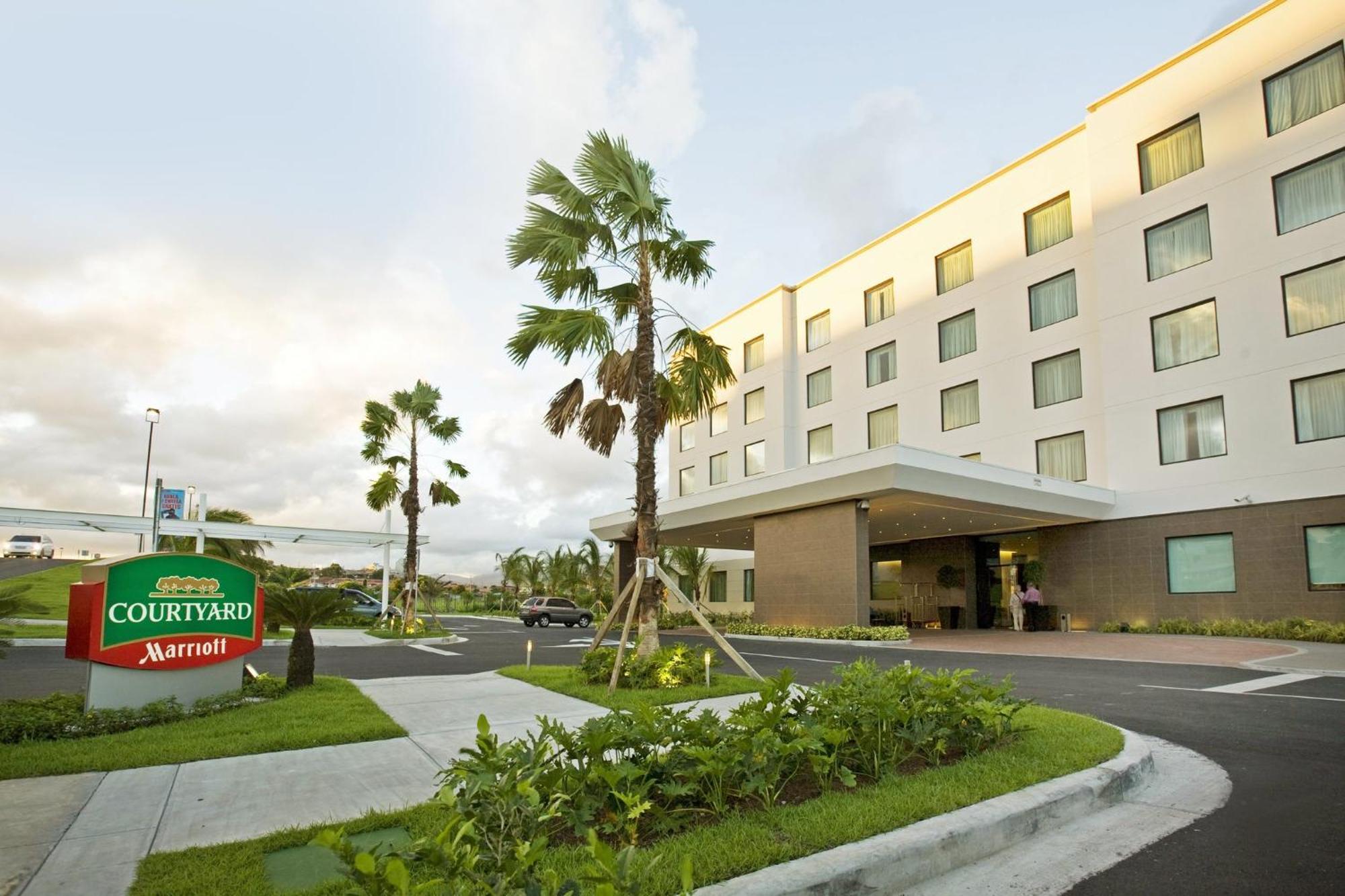 Courtyard By Marriott Panama Metromall Tocumen Exteriör bild
